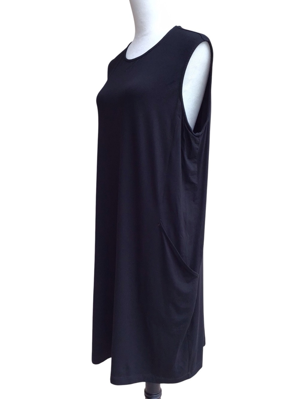 Eileen Fisher Black Sleeveless Jersey Dress Pockets
